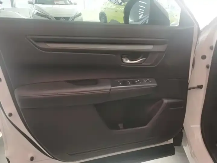 Honda CR-V 2023 240TURBO Two-Drive Front Edition 5 7