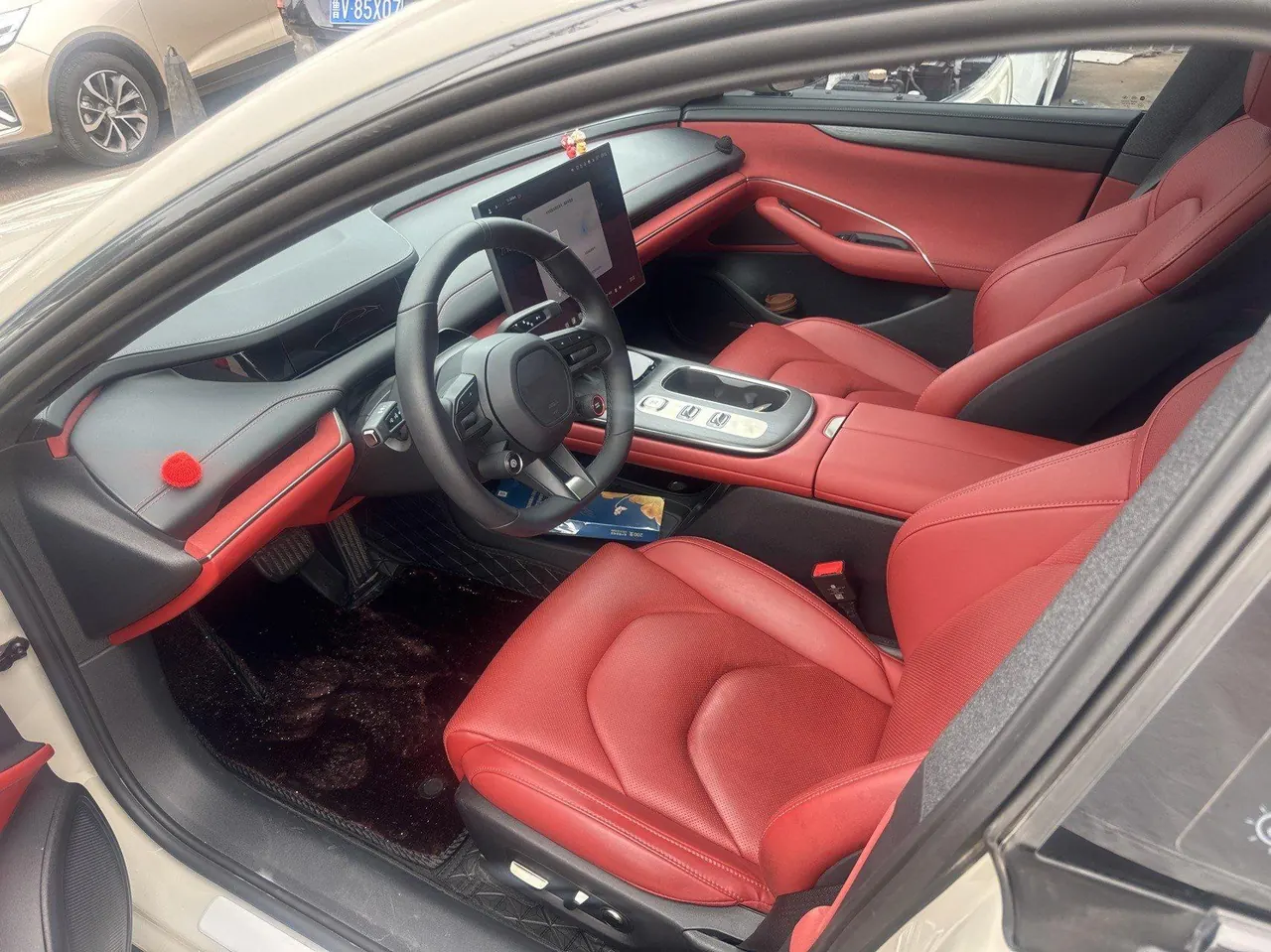MI 2024 SU 7 700km Rear Drive Long Endurance Smart Driving Edition Automatic Gear 4