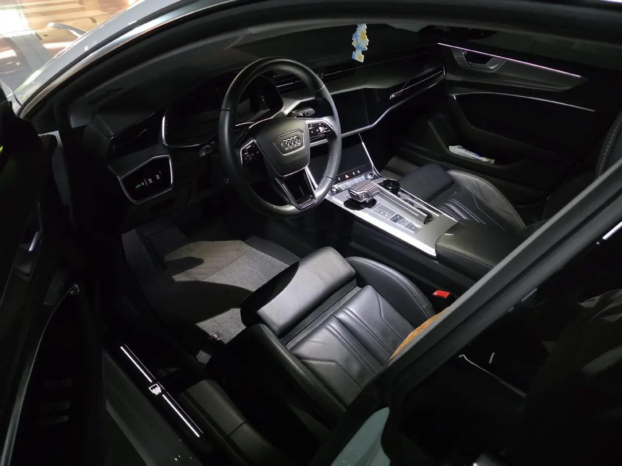 Audi A7 (Imported) 2024 A7 Sportback 2.0TFSI 45TFSI Automatic Gear Selection 4
