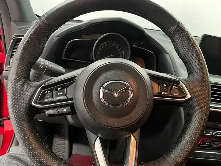 Mazda CX-4 2021 2.0L Automatic Two-Drive Blue Sky Exploration Edition 10
