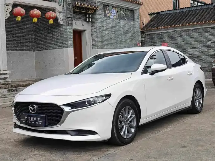 Открыть галерею: Mazda 3 Oncorsela 2022 2.0L Auto Quality Edition