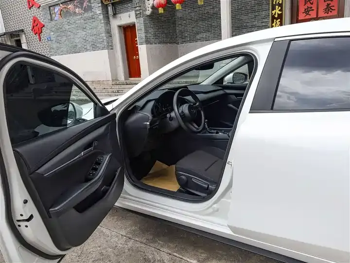 Mazda 3 Oncorsela 2022 2.0L Auto Quality Edition 4