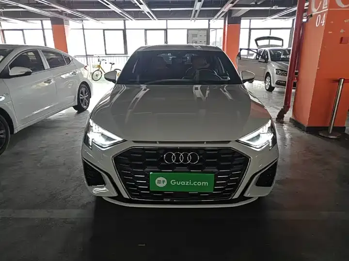 Audi A3 2021 Sportback 35 TFSI Aggressive Sport 3