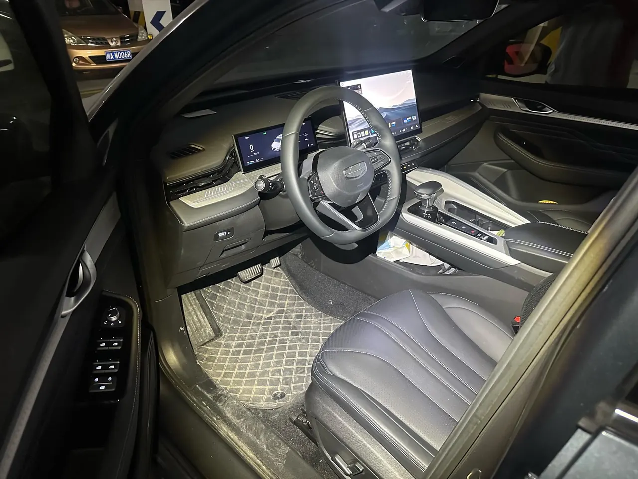 Geely 2025 xingrui 1.5TD oriental obsidian soaring version automatic gear 3