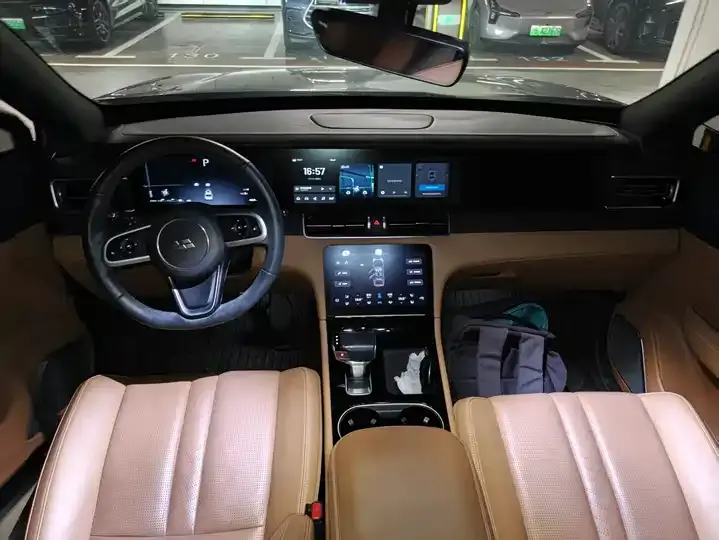 Li ONE 2020 extended 6-seat version 11