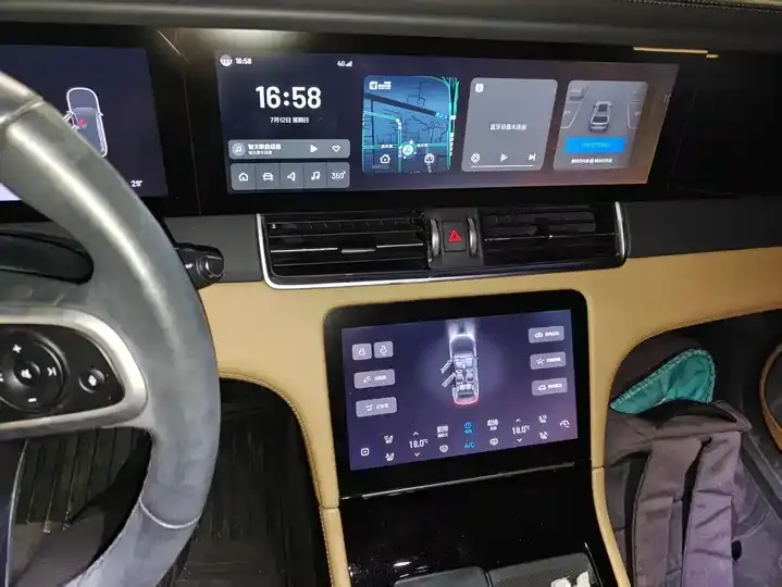 Li ONE 2020 extended 6-seat version 4