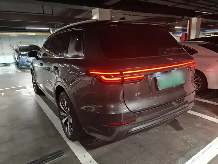 Li ONE 2020 extended 6-seat version 9