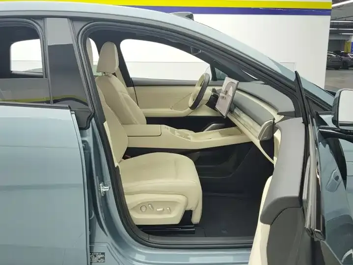 ONVO L60 2025 60kWh 4WD Edition 8