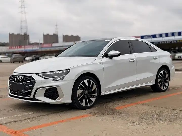 Open image lightbox: Audi A3 2022 A3L Limousine 35 TFSI Fashion Sport
