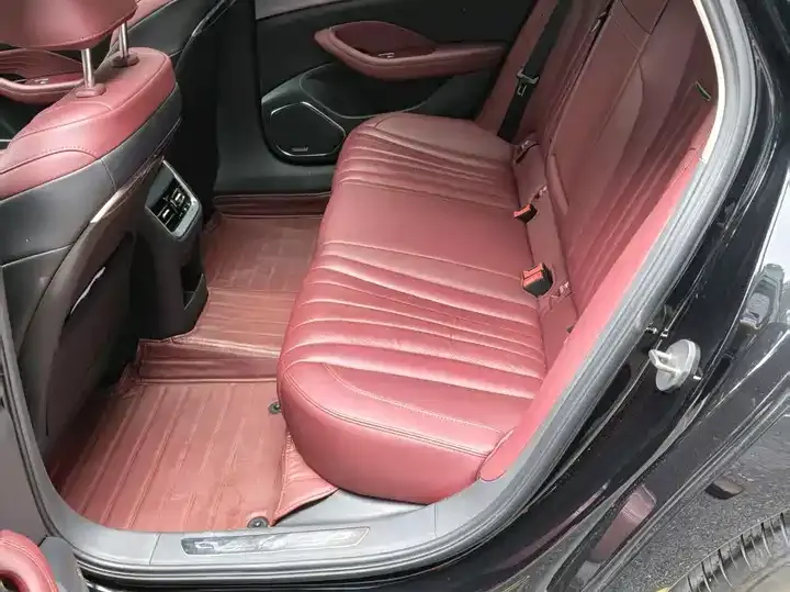 HongQi H5 2023 model 2.0T automatic Intelligent Connected Flag Comfort Edition 7