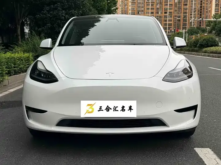 2022 Model Y Refreshed Rear-Wheel-Drive Version 2