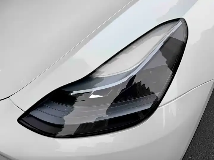 2022 Model Y Refreshed Rear-Wheel-Drive Version 3
