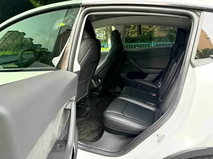 2022 Model Y Refreshed Rear-Wheel-Drive Version 8