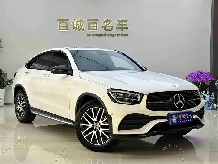 Mercedes Benz GLC Coupe 2023 GLC 300 4MATIC Coupe SUV 3