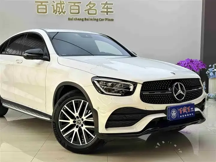 Mercedes Benz GLC Coupe 2023 GLC 300 4MATIC Coupe SUV 4