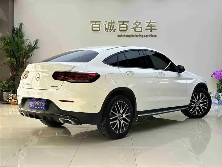 Mercedes Benz GLC Coupe 2023 GLC 300 4MATIC Coupe SUV 7
