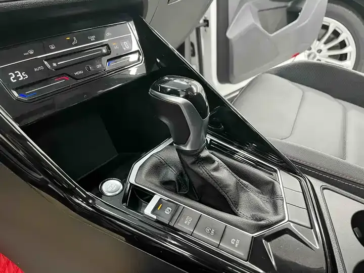 Tangyue 2020 330TSI Front-Wheel-Drive Luxury Smart Connectivity Edition 11