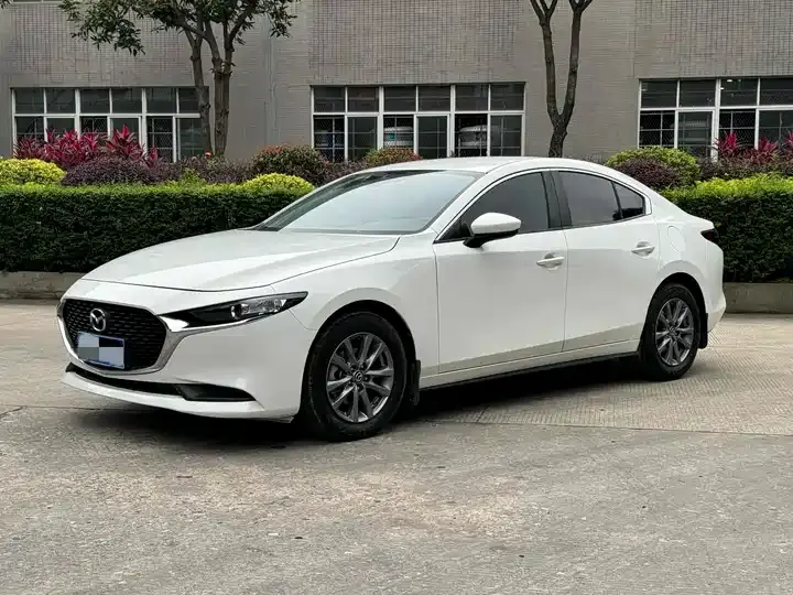 Mazda 3 Oncorsela 2021 1.5L Automatic US Edition - View 1
