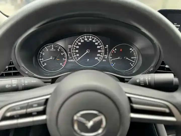 Mazda 3 Oncorsela 2021 1.5L Automatic US Edition 6