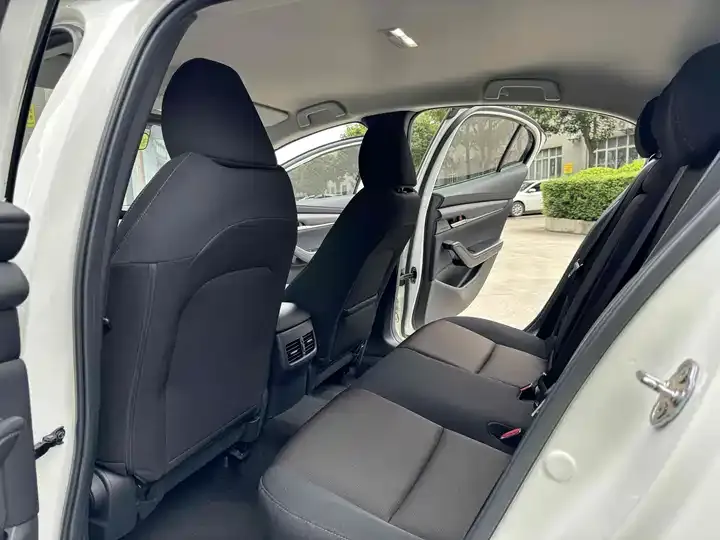 Mazda 3 Oncorsela 2021 1.5L Automatic US Edition 8