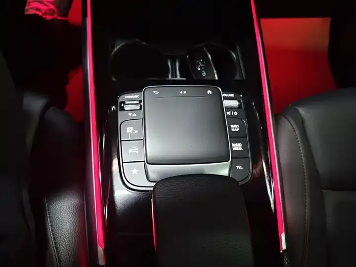 Mercedes Benz GLB 2022 model change GLB 200 fashion model 7