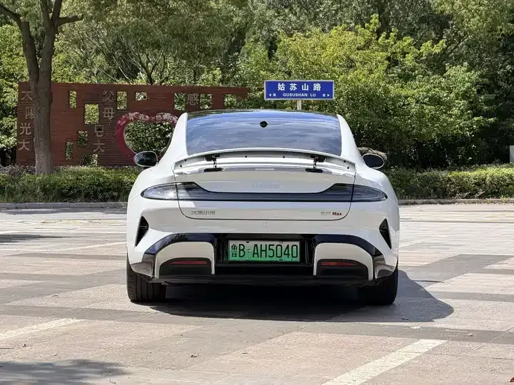 MI SU7 2024 four-wheel drive long endurance high-end smart driving Max version 5