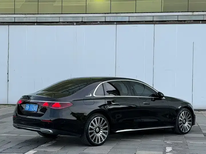 Mercedes Benz E Class 2024 E 300 L Luxury Model 8