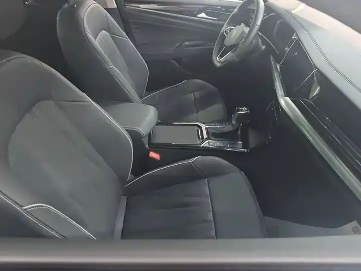 Passat 2024 380TSI Star Deluxe Edition 8
