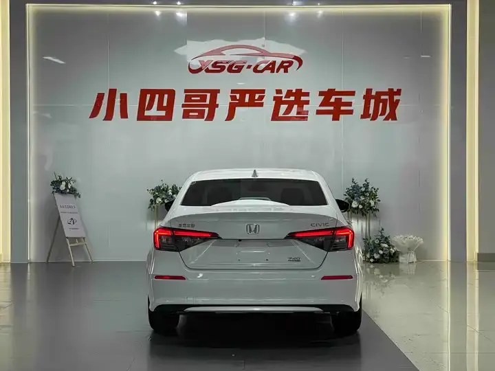 Civic 2023 240TURBO CVT 5