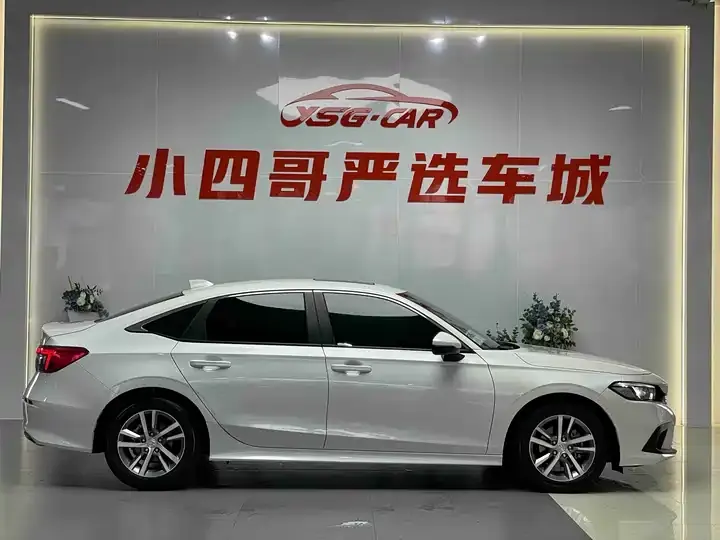 Civic 2023 240TURBO CVT 8