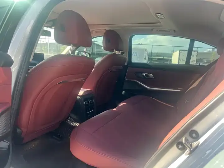 BMW 3 Series 2023 model 320Li M Sport Package 6