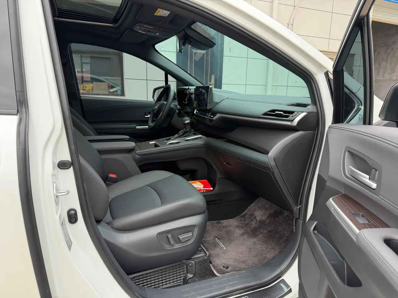 Toyota 2024 Sana 2.5 Stepless Four-wheel Drive Deluxe Edition Automatic Transmission 5