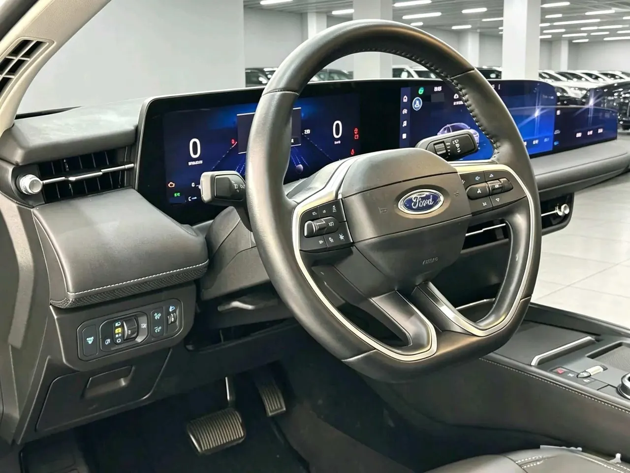 Ford 2025 Mondeo 2.0T EcoBoost Luxury Automatic 5