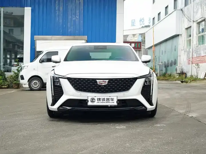 Cadillac CT5 2024 28T Luxury Model 2