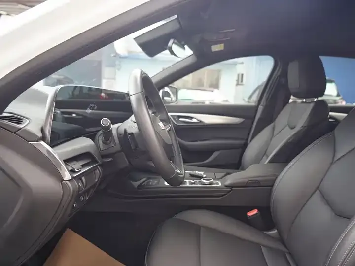 Cadillac CT5 2024 28T Luxury Model 4