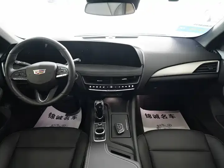 Cadillac CT5 2024 28T Luxury Model 5