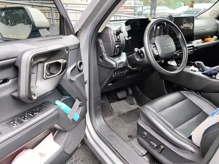 Haval big dog PLUS new energy 2023 DHT-PHEV 105km tidal power version Plus 12