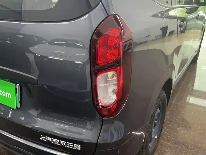 WuLing Hongguang New Energy 2024 Pure Electric Edition 300KM Standard 10