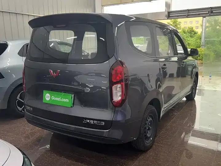 WuLing Hongguang New Energy 2024 Pure Electric Edition 300KM Standard 9