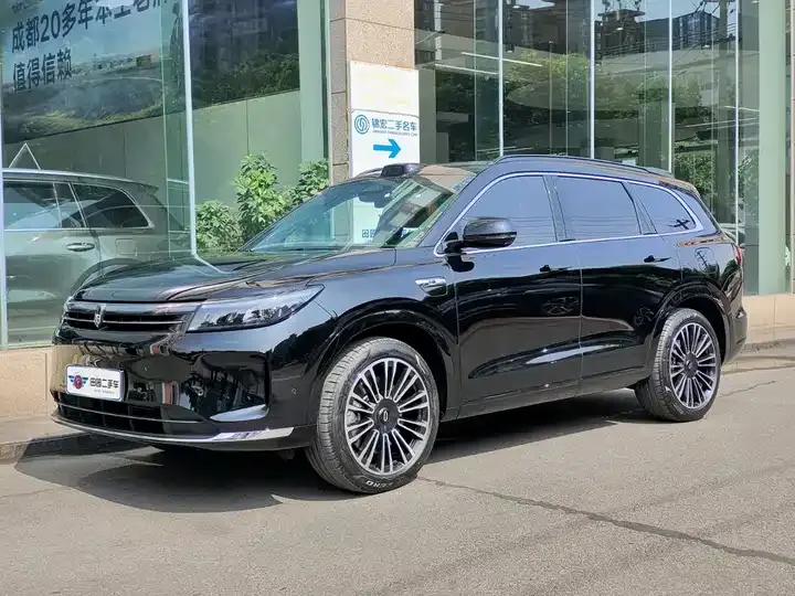 Открыть галерею: AITO M7 2024 1.5T Smart Drive 4-wheel Ultra Edition 5