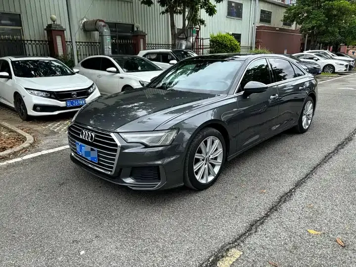 Audi A6L 2021 45 TFSI Selected Dynamic Type - View 1