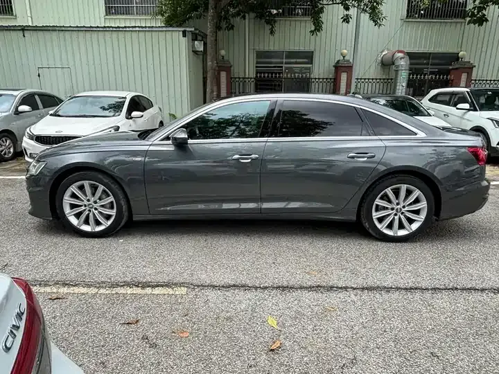 Audi A6L 2021 45 TFSI Selected Dynamic Type 8