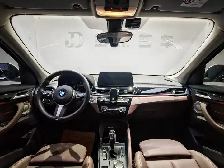 BMW X1 2021 sDrive25Li Luxury Model 4