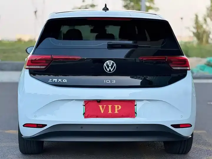 Volkswagen ID. 3 2023 Model Pure Smart Edition 4