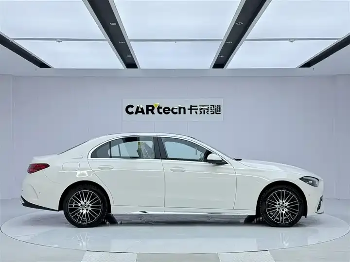 Mercedes Benz C- Class 2025 model C 260 L Sport Edition 3