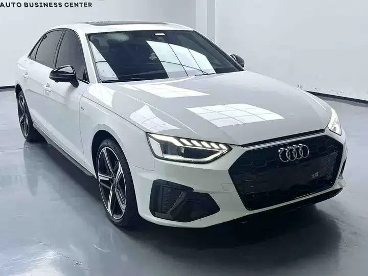 Audi A4L 2023 40 TFSI Deluxe Dynamic 3