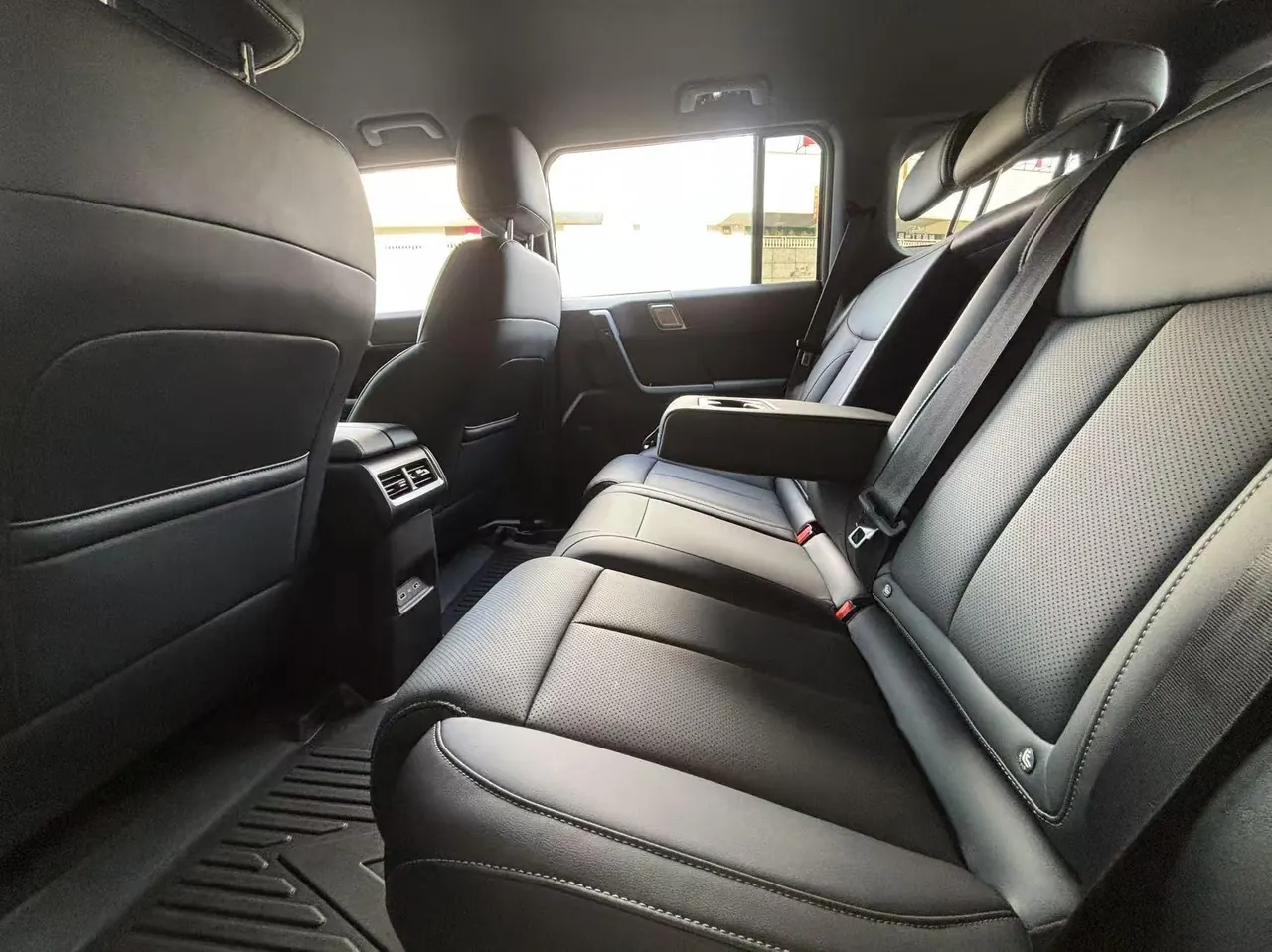 Chery 2025 Fengyun X3L 215 Zhixing Edition Automatic Gear 5