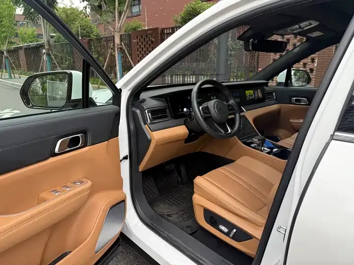 Li ONE 2020 extended 6-seat version 11