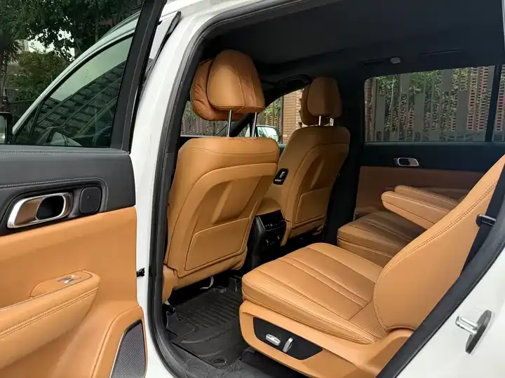 Li ONE 2020 extended 6-seat version 9