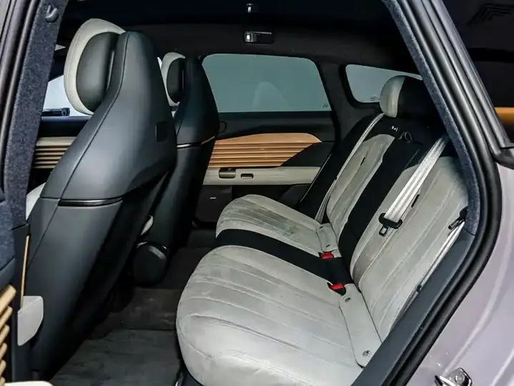Audi E5 Sportback 2026 flagship quattro model 10